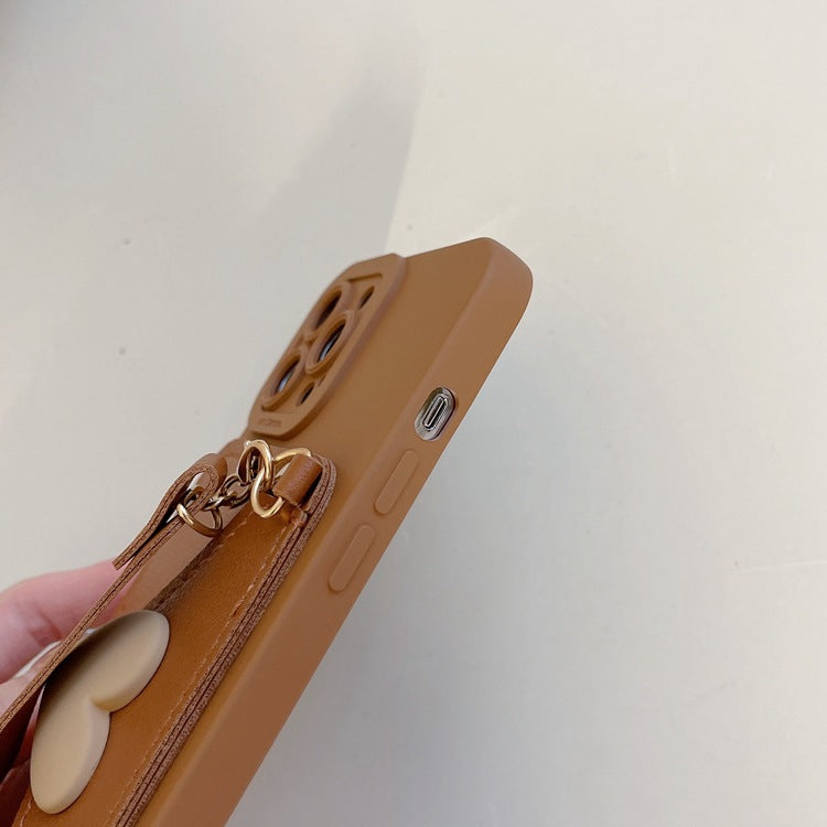 Comparison of iPhone 15 cases in different styles