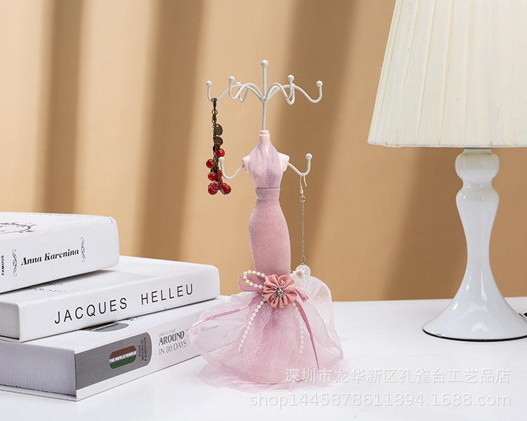 Sophisticated design of the jewellery display rack