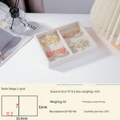 Compact velvet jewelry organizer for accessories