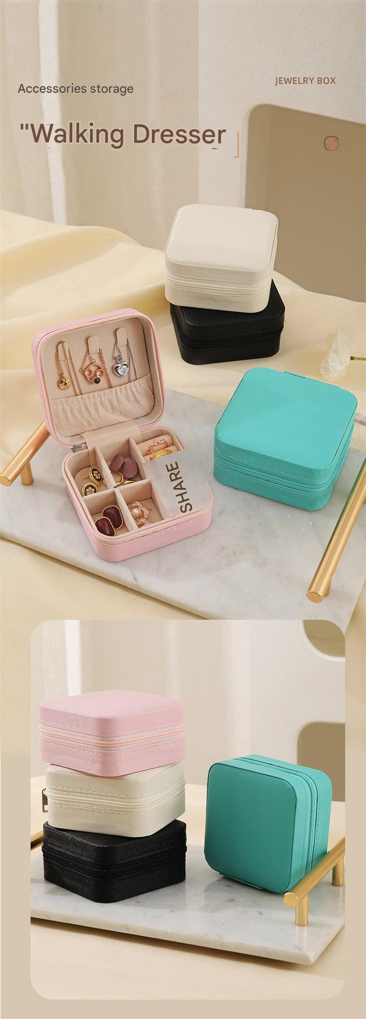 Compact Jewelry Box in pink with earrings