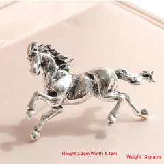 Unique vintage brooch for any occasion