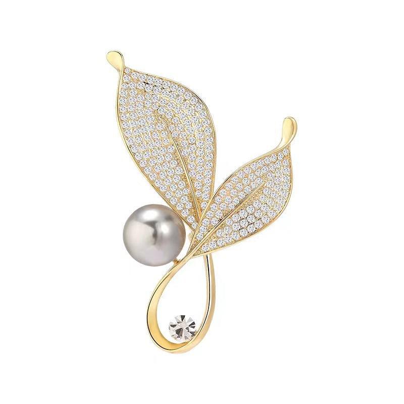 Gift Ready Leaf Brooch for Special Occasions - Image 5