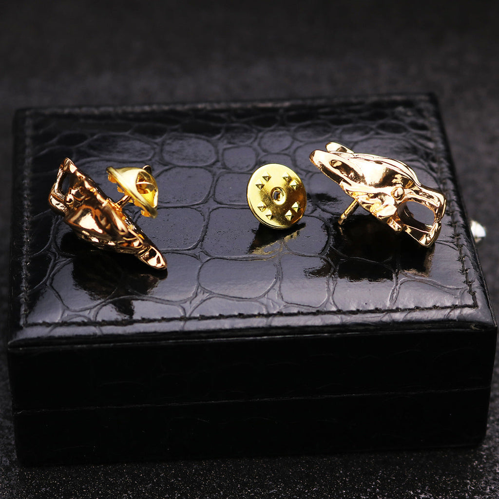 Fashionable Alloy Brooch Angle View