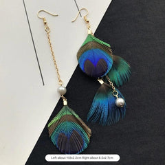 Gift box with stylish earrings image 10