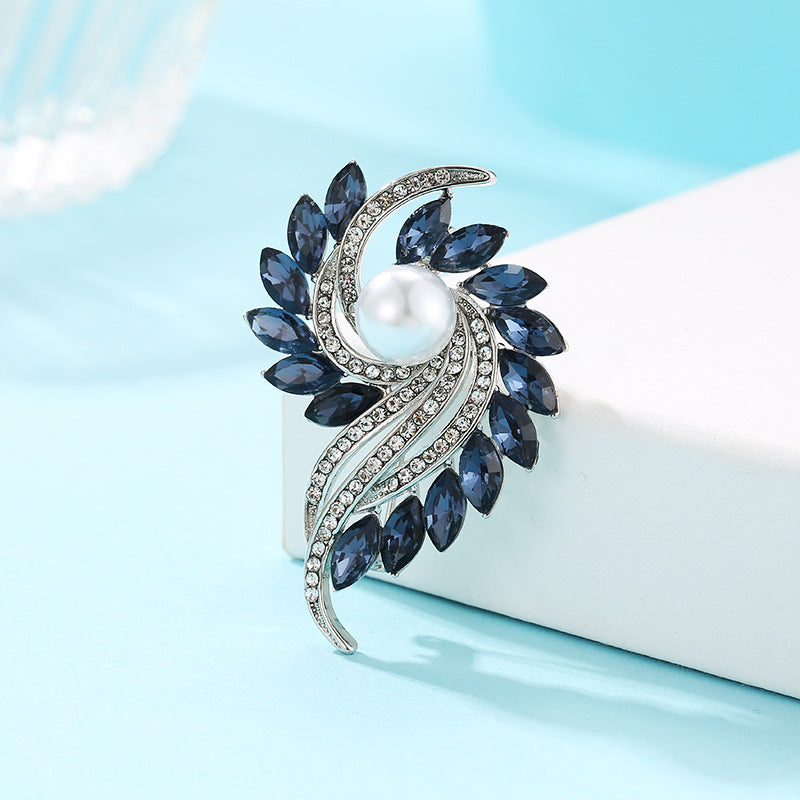 Stylish floral brooch pin design 1