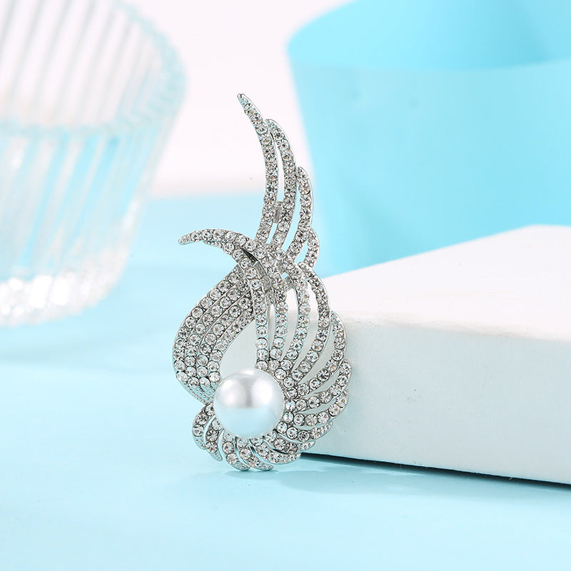 Floral scarf clip accessory image 2