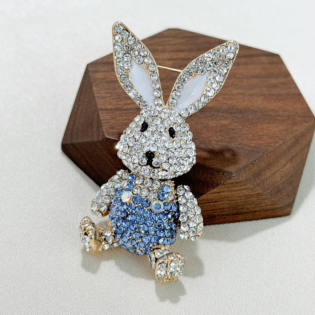 adorable rabbit rhinestone brooch close-up