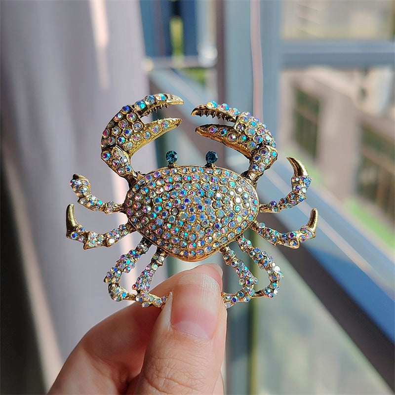 Chic Brooch for Fashion Lovers - Image 7
