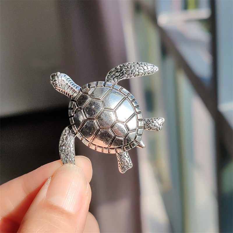 stylish sea turtle brooch with rhinestones