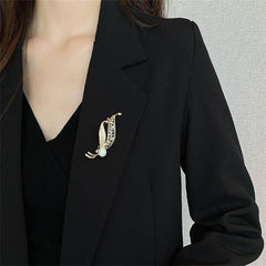 Leaf Brooch Pin showcasing rhinestone accents image 4