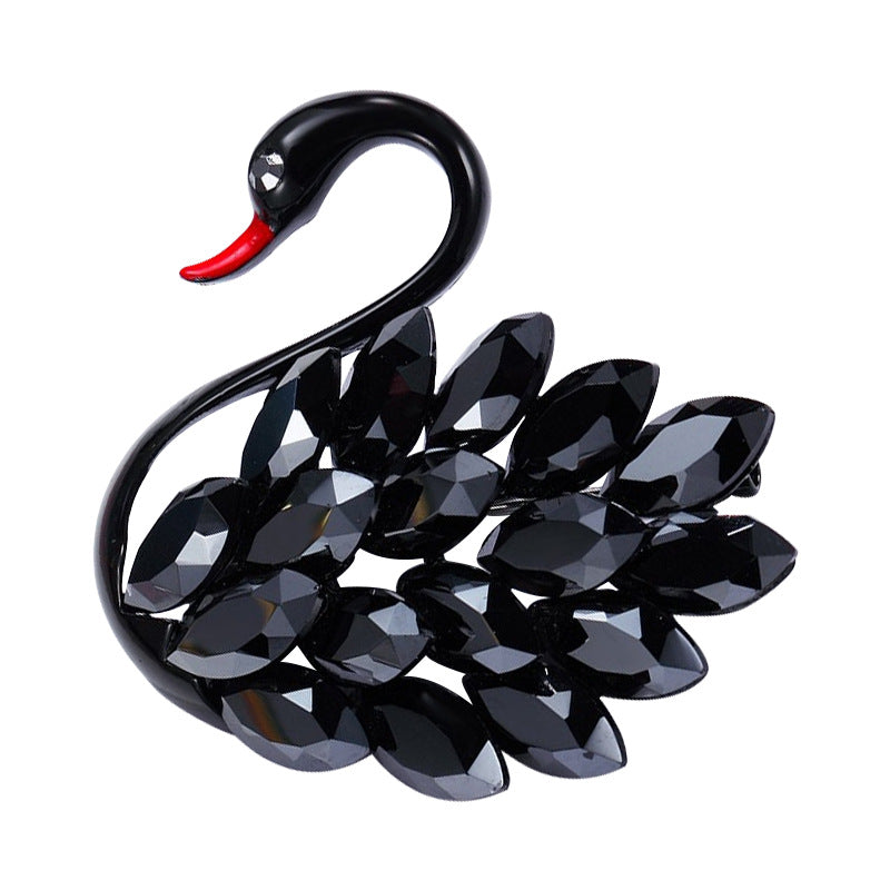 High-quality alloy and crystal brooch - Image 5