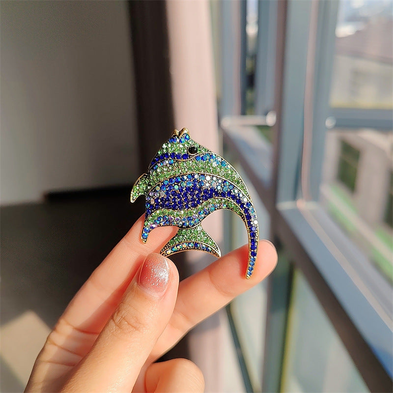 Bright Animal-themed Brooch for jackets
