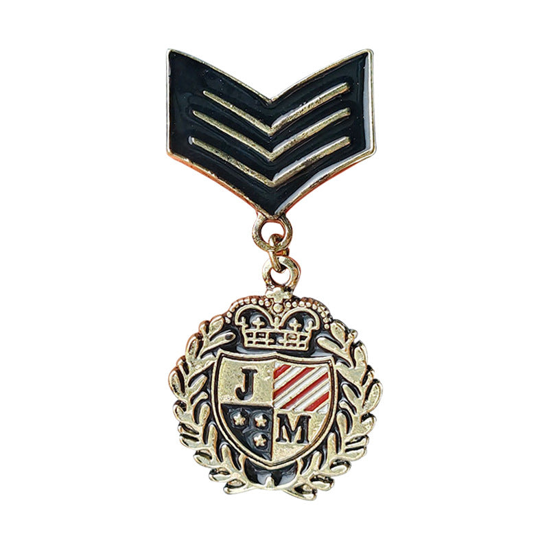 Stylish brooch for men and women