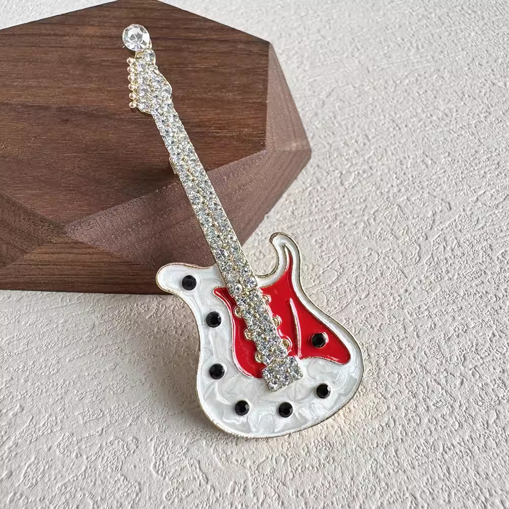 elegant alloy guitar brooch for fashion lovers