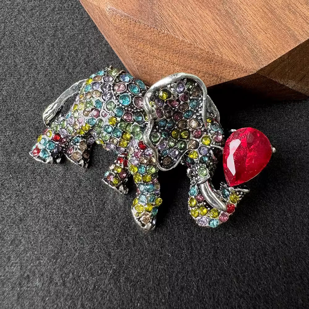 Elegant Alloy Elephant Brooch with Rhinestones - Image 1