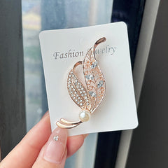 Pearl and Rhinestone Decoration Brooch