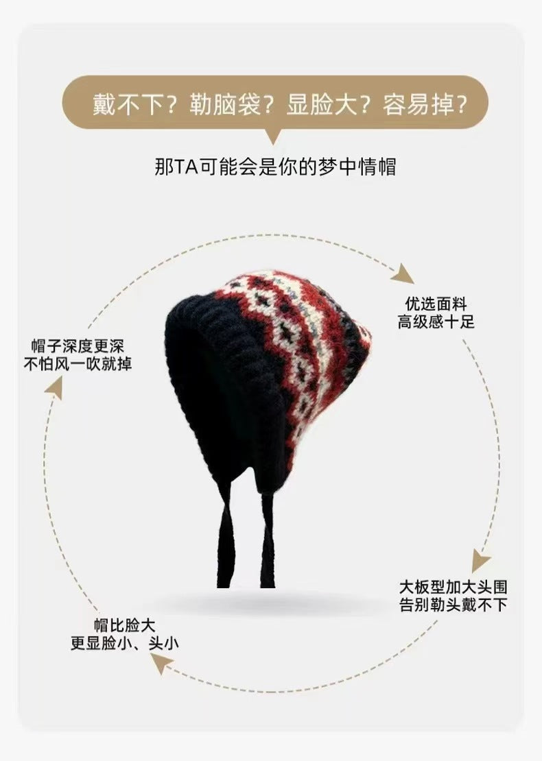 Warm beanie in various colours displayed