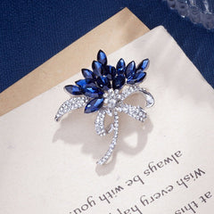 Trendy women's brooch image 4