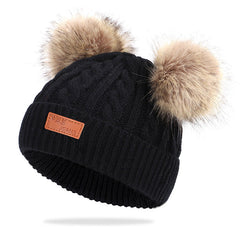 Winter accessories for children in various colours