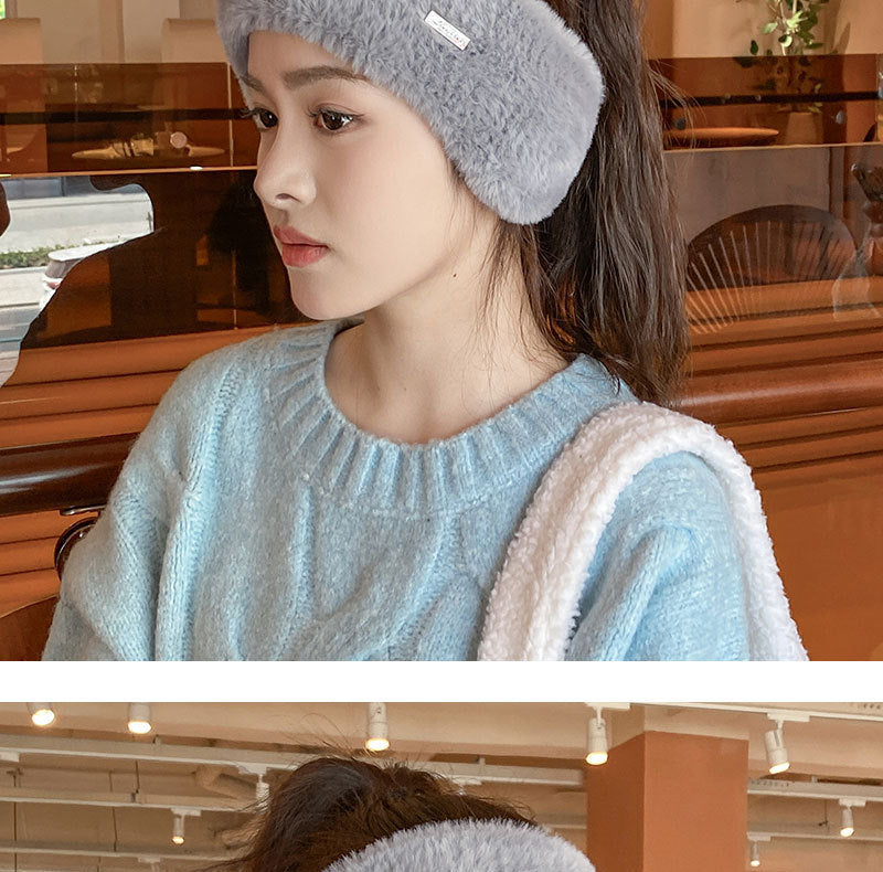 Lightweight beanie in fashionable outdoor setting