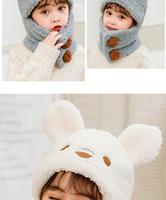 Pink bear pattern winter hat for children
