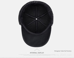Casual winter cap for outdoor activities