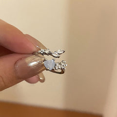 Chic heart-shaped ring design with moonlight zircon image 2