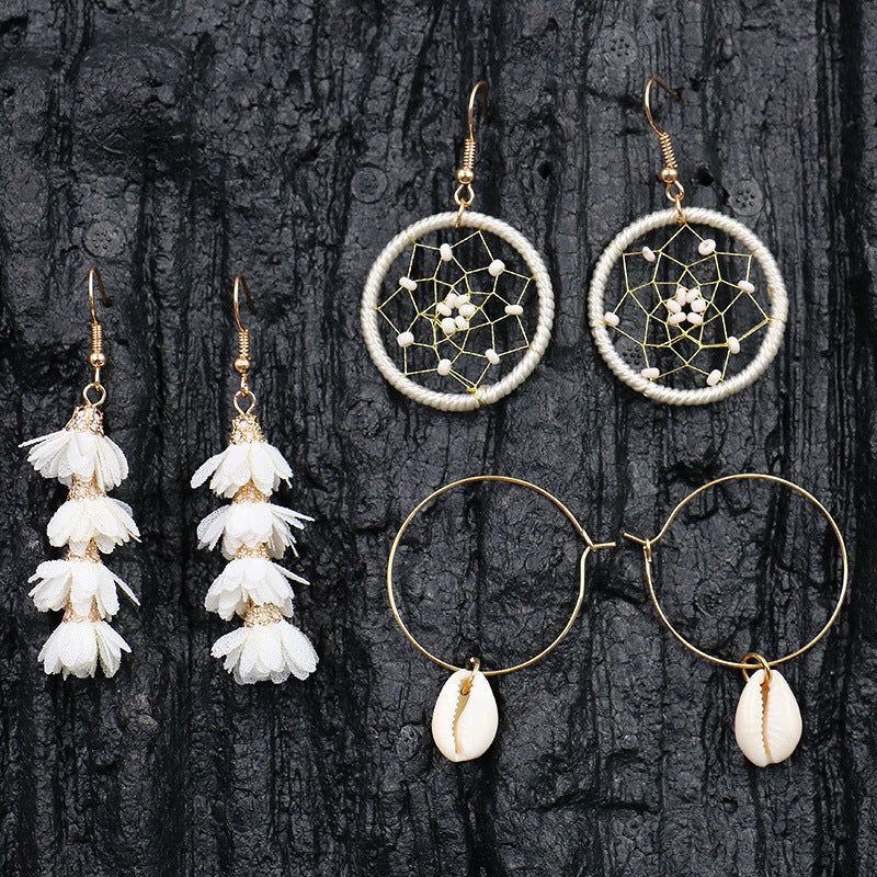 Stylish flower earrings design