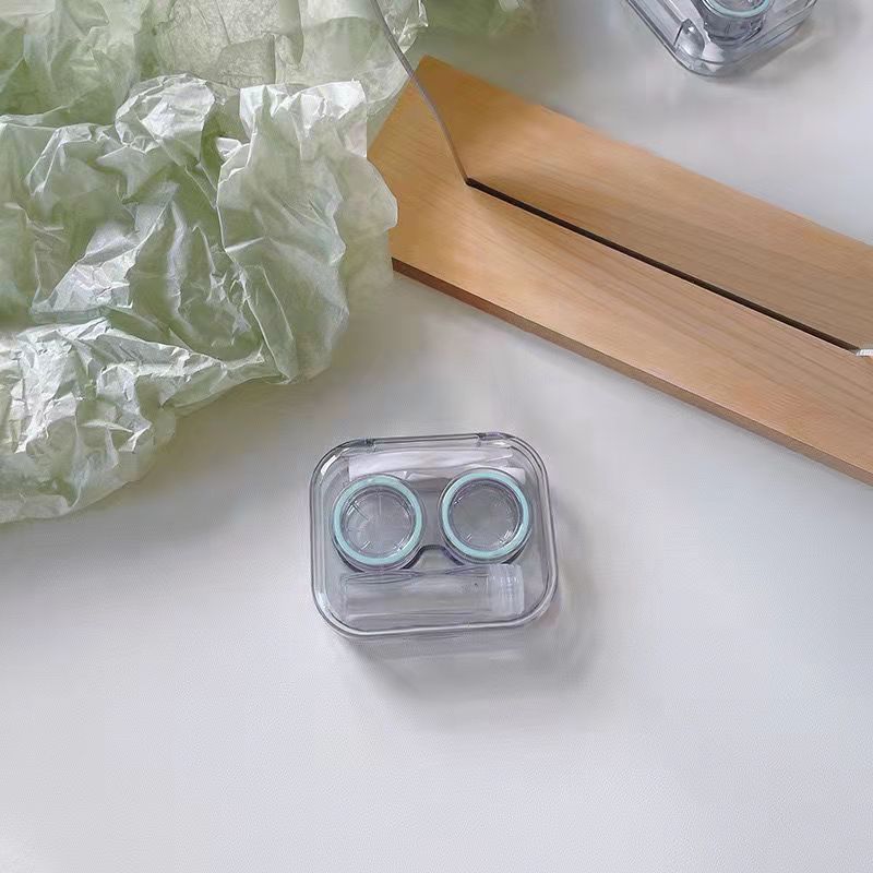 Convenient Contact Lens Storage Image 8