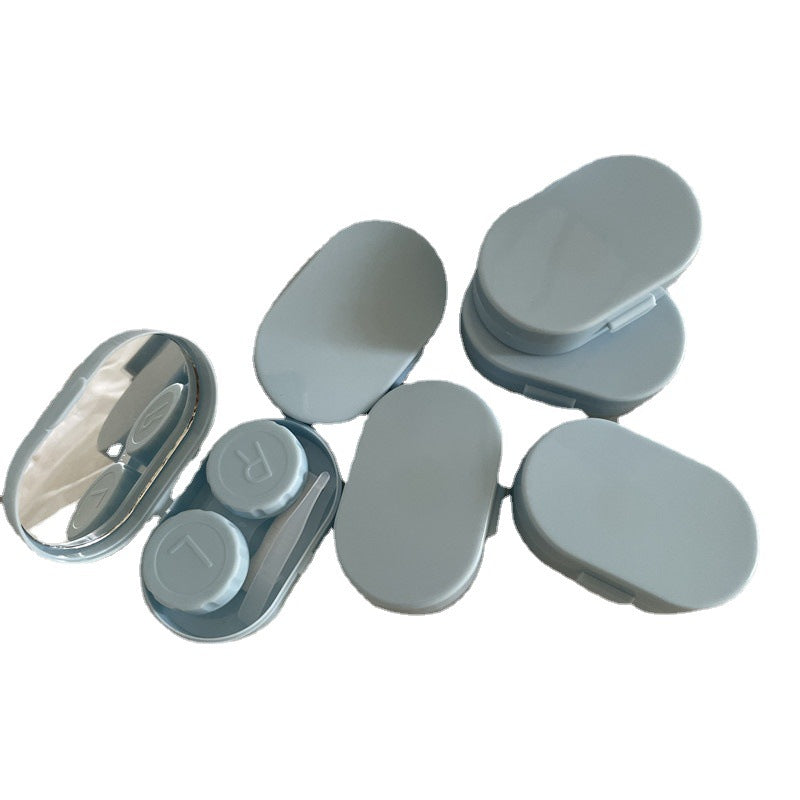 Organised lens case with built-in mirror