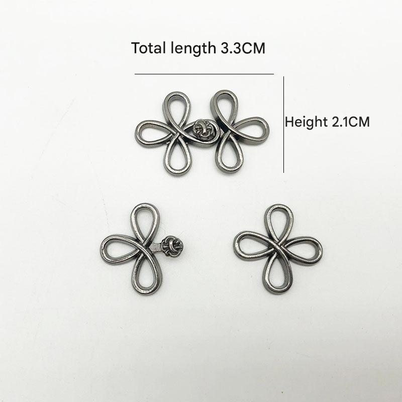 Metal clasp in antique bronze