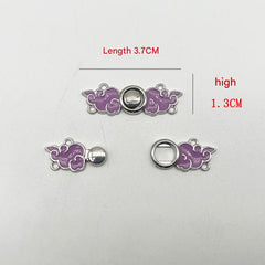Durable metal clasp on Qipao