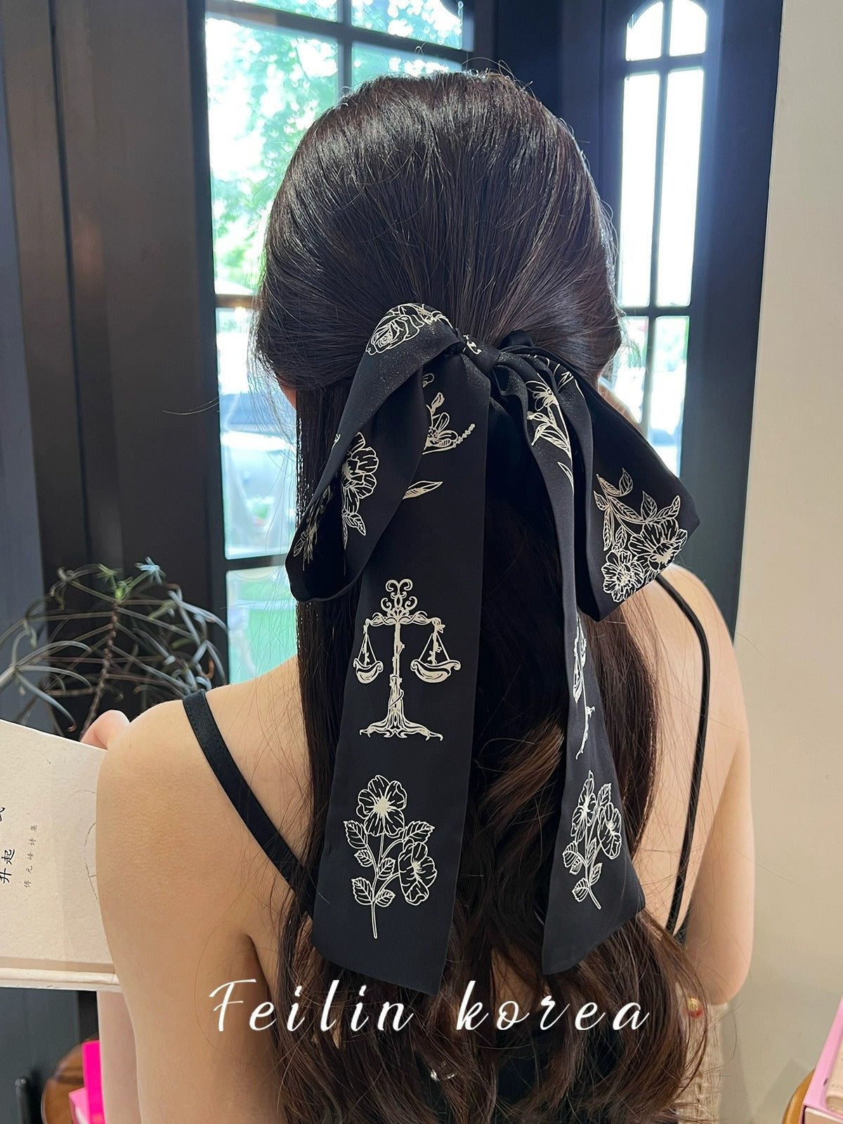 Stylish bow-knot design hair tie for women